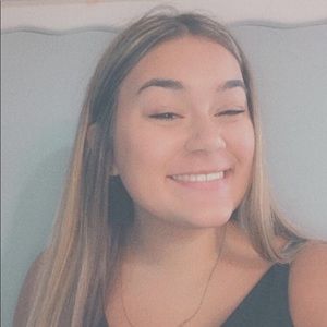 Meet your Posher, Marissa